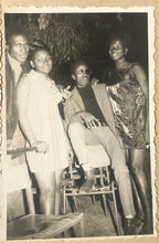 Load image into Gallery viewer, Malick Sidibé - Chemise - Bal E.S.S du 31.1.70